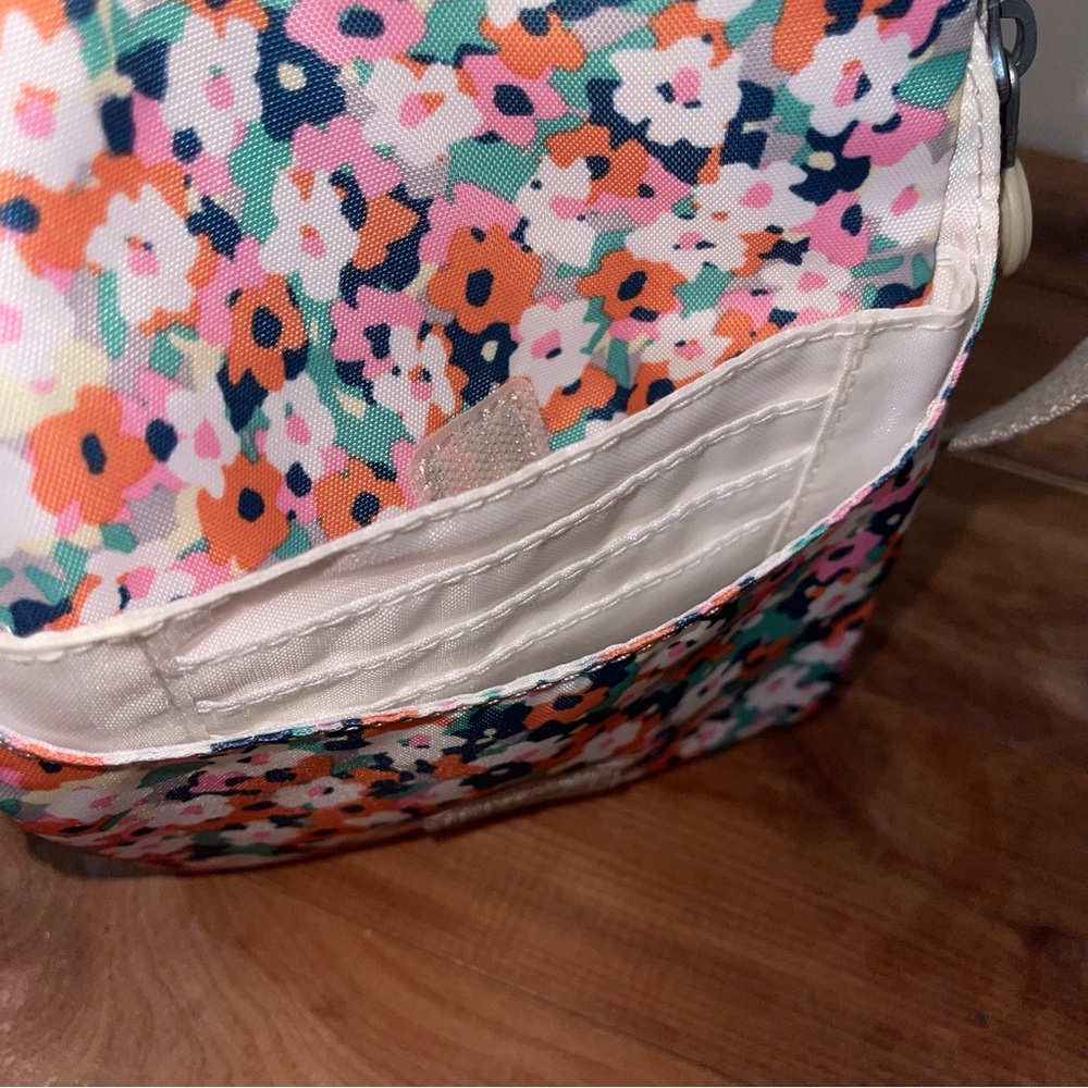 Kipling Floral Crossbody Bag Daisy Lightweight - Picture 7 of 11